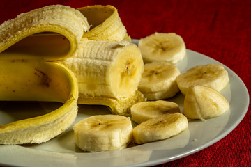 Bananas are both tasty and good for you.