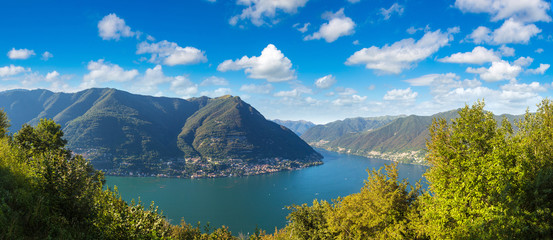Panoramic view of lake Como in Italy