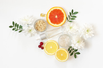 Natural organic cosmetics and flowers