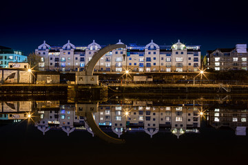 Obraz premium Bristol Crane Reflections