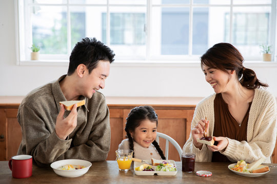 345 Best 食事風景 Images Stock Photos Vectors Adobe Stock 345 Best 食事風景 Images Stock Photos Vectors Adobe Stock