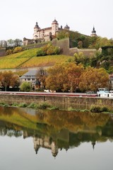 Würzburg, Festung Marienberg im Herbst