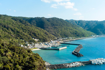 南の島の港