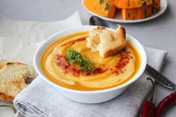 Pumpkin soup mashed potatoes with croutons