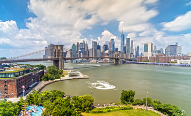 Obraz premium Downtown New York City Skyline from Brooklyn