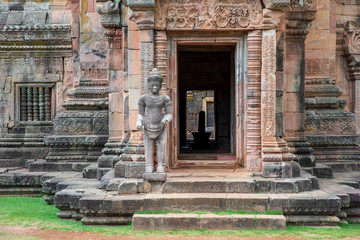 Fototapeta na wymiar タイ　ブリラム　パノムルン歴史公園