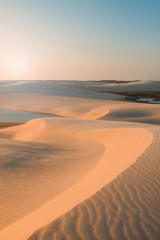 Desierto y atardecer