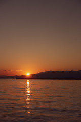 琵琶湖の夕陽です