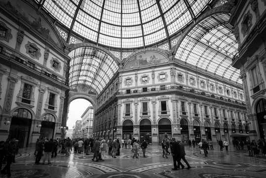 Fototapeta Galleria Vittorio Emanuele Milan Italy - black and white image