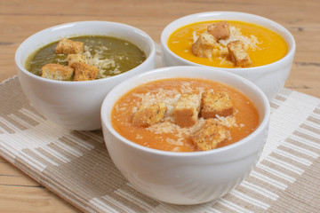 natural tomato, spinach and pumpkin cream