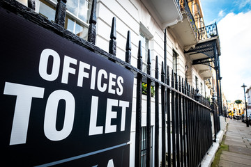 Fototapeta premium Offices To Let sign on London street