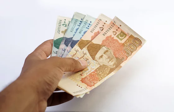 1000 riyal in pakistani rupees deals