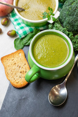 pure or green vegetable soup