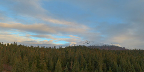 Fototapeta na wymiar Fall views of Alaska 