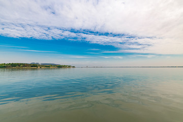 Fototapeta na wymiar The scenery of the drip lake in Pudong New Area, Shanghai, China