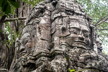 Fototapeta na wymiar ruins of angkor wat complex at cambodia