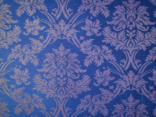 Antico damascato su sfondo blue elettrico