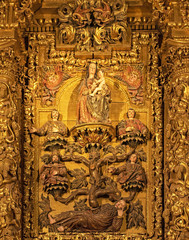 Fototapeta na wymiar Interior of the medieval cathedral of Logrono, La Rioja, Spain