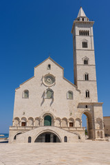 Fototapeta na wymiar Cattedrale di Trani