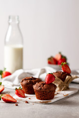 Chocolate muffins with strawberry
