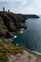 Fototapeta na wymiar at the edge of cliff sea