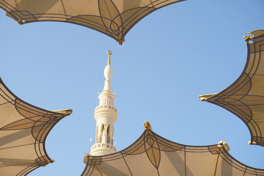 Big umbrella structure of al masjid al nabawi from the holy land and beautiful building structure madinah saudi arabia
