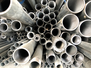 Picture of pipes of different lengths