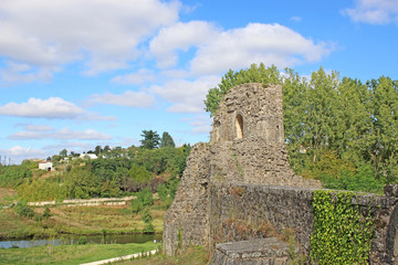 Fototapeta na wymiar Parthenay Castle, France