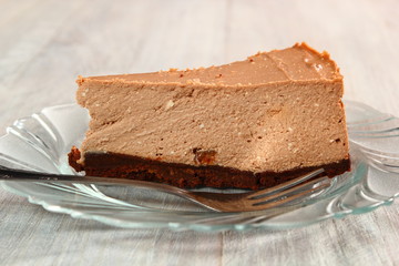Chocolate cheesecake with raisins (curd pudding)