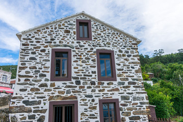 Fototapeta na wymiar old stone house in typical village of Spain
