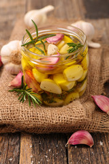 garlic with olive oil and rosemary