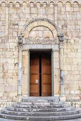 Fototapeta na wymiar entrance door of Barga castle
