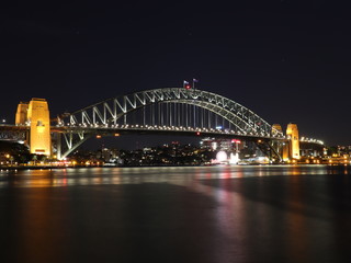 Fototapeta na wymiar sydney harbour bridge at night