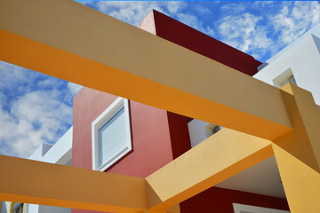 Obraz premium Individuelle Urlaubsresidenz in typischer griechischer Architektur (Rhodos, südliche Ägäis)