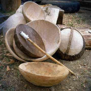 The cultr&uacute;n is a ceremonial drum and the most important musical instrument of the Mapuche culture, Cultrun represents half of the universe or the world in its hemispherical form.