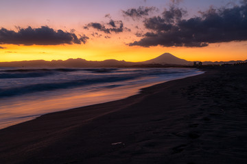 Fototapeta na wymiar 富士山と夕焼け