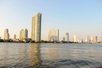 Fototapeta na wymiar View of Bangkok Chao Phraya River