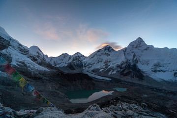 Sunrise over the mount Everest, with the lake and the Kumbu glacier. view from Kala Patthar