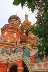 Fototapeta na wymiar Saint Basil's Cathedral on the Red Square in Moscow, Russia. Summer day vertical view of Moscow city landmark 