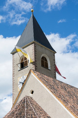 Kirsche Heiliges Kreuz in Seis Am Schlern