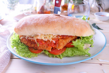 Crispy chicken baguette