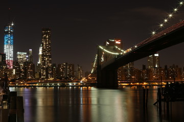 Fototapeta na wymiar brooklyn bridge at night