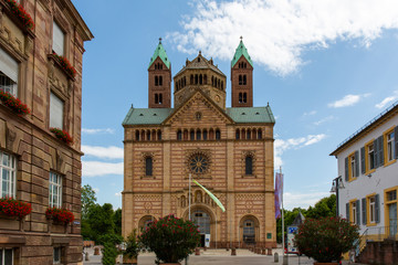Kaiser- und Mariendom zu Speyer Domkirche St. Maria und St. Stephan