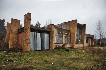 Fototapeta na wymiar An abandoned station on the railway in Russia
