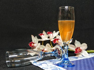 calice di champagne con orchidea © LaLunanelpozzo_69