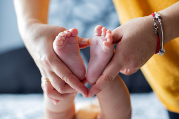 feet of a newborn