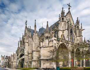 Fototapeta na wymiar Basilica of Saint Urban, Troyes, France