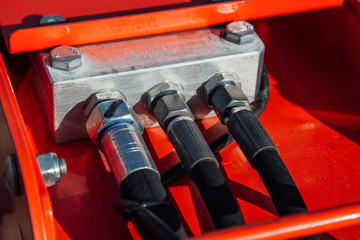 Connected hydraulic pressure pipes system of construction, agricultural or other machinery
