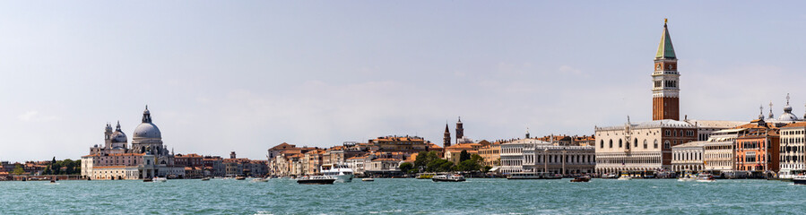 Fototapeta na wymiar Panorama Stadt Venedig