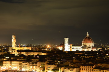Fototapeta na wymiar night view of the city of florence italy